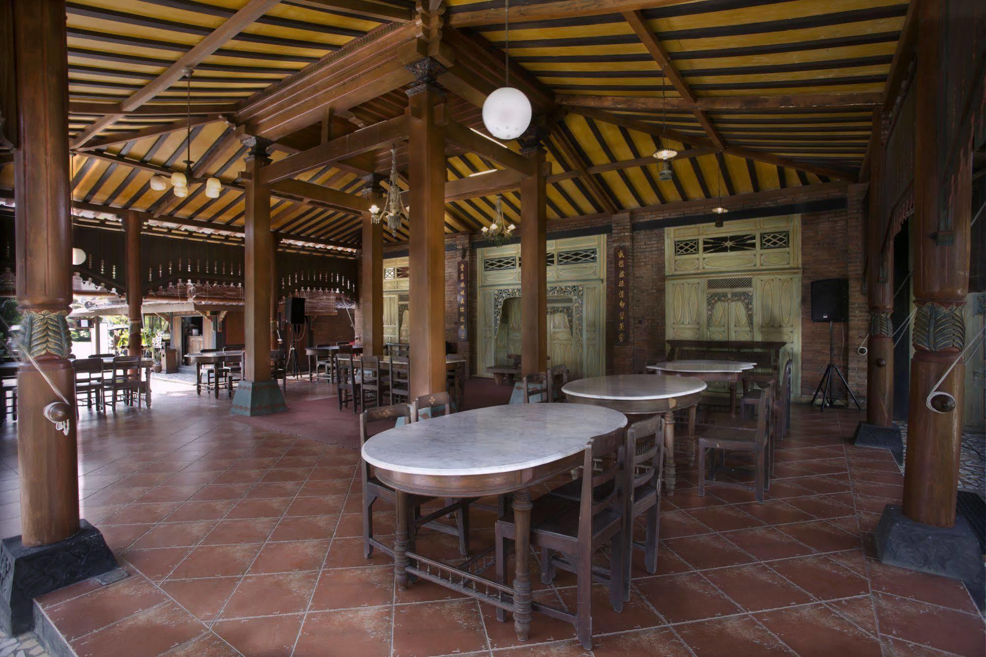 Melva Balemong Hotel Ungaran Exterior foto