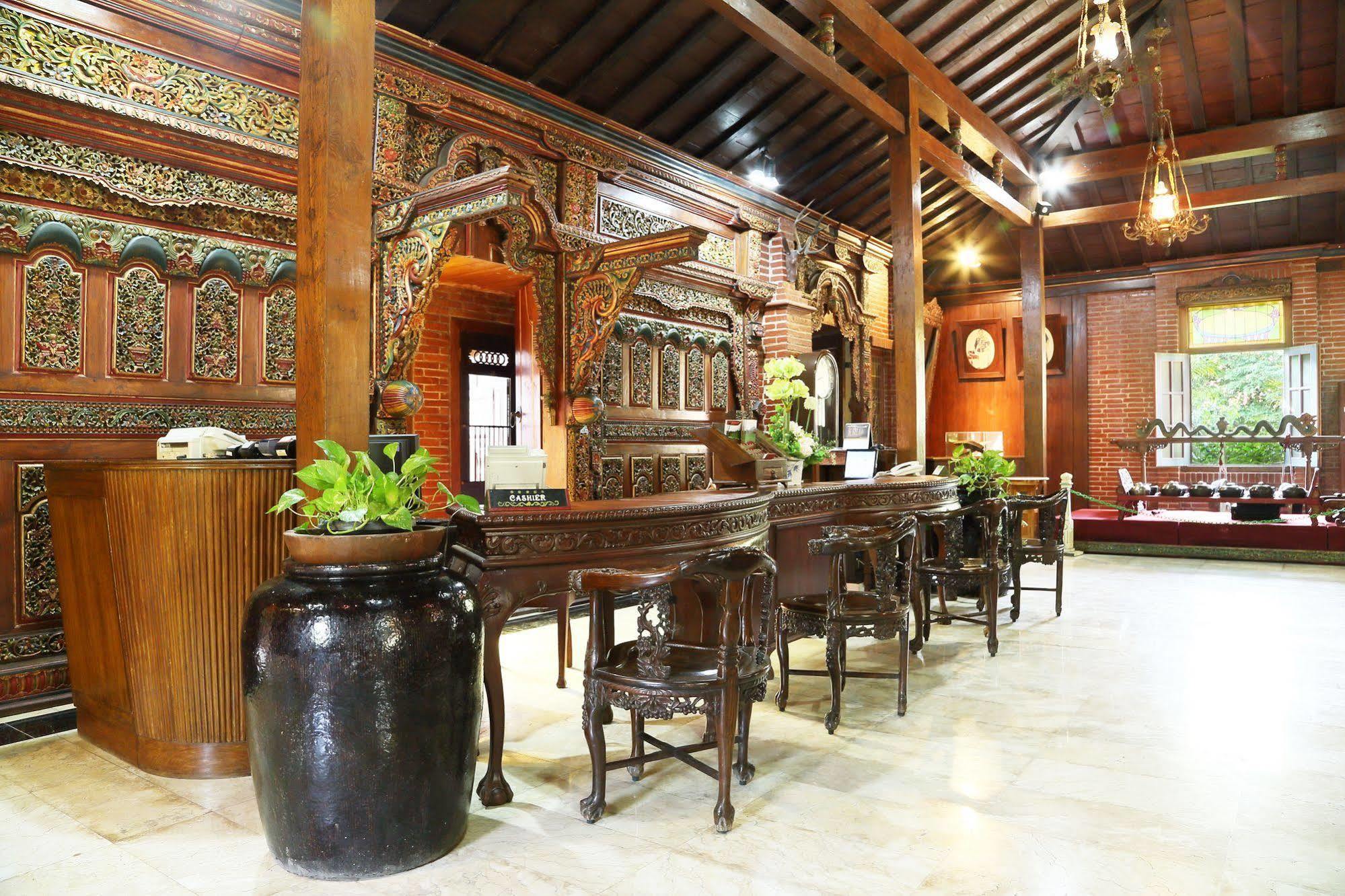 Melva Balemong Hotel Ungaran Exterior foto