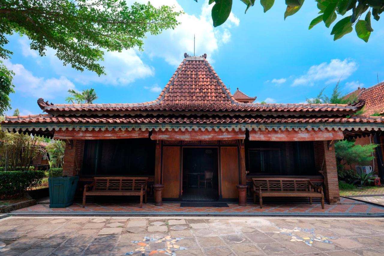 Melva Balemong Hotel Ungaran Exterior foto